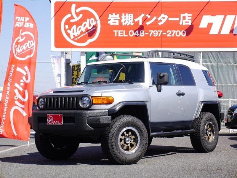 USトヨタ FJクルーザー トレイルチームスペシャルEd仕様にLINE-Xブラック塗装カスタム×MKWアルミホイール♪