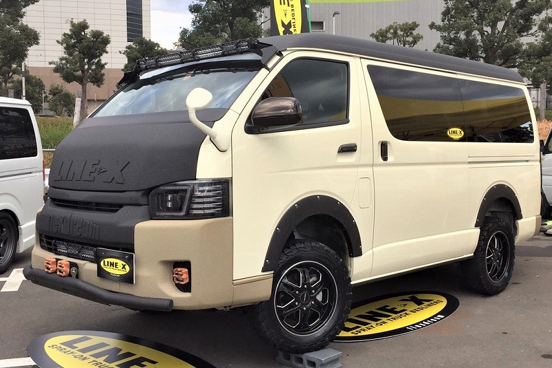 ハイエース200系 ワゴンGL キープスラントリフトアップ×IPFxLINE-Xカスタム ハイエース200系 ワゴンGL キープスラントリフトアップ×IPFxLINE-Xカスタム