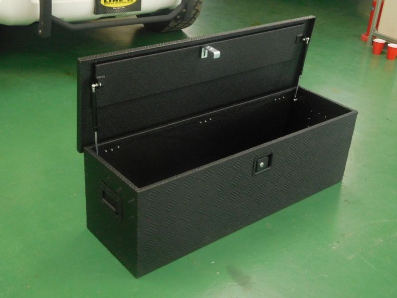 アルミ製縞板工具箱をカスタム Line X塗装 Line X Auto Japan