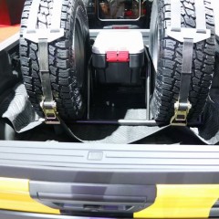 115 フォード ピックアップトラック バハ仕様カスタム NITTOタイヤブース 荷台