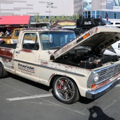 199 フォード 旧車丸目 ピックアップトラック F100