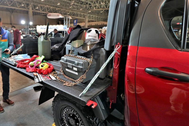 ハイラックス 荷台をラインエックス施工 群馬トヨタ 東京オートサロン2019 ハイラックス 荷台をラインエックス施工 群馬トヨタ 東京オートサロン2019