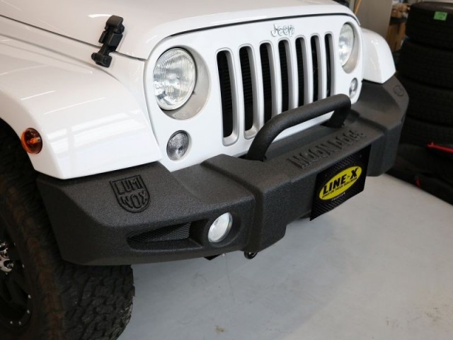 IKURA（いくら）さんの愛車 JEEP JKラングラー LINE-X塗装バンパー