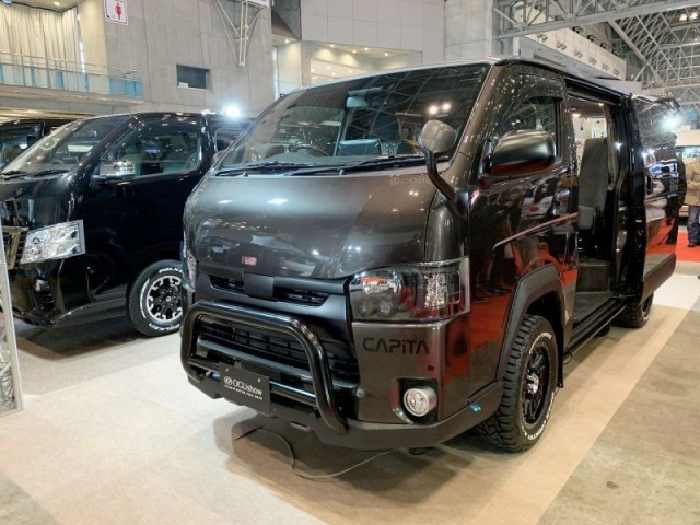 ogushow ハイエース 東京オートサロン2020展示 LINE-Xカスタム_1 ogushow ハイエース 東京オートサロン2020展示 LINE-Xカスタム_1