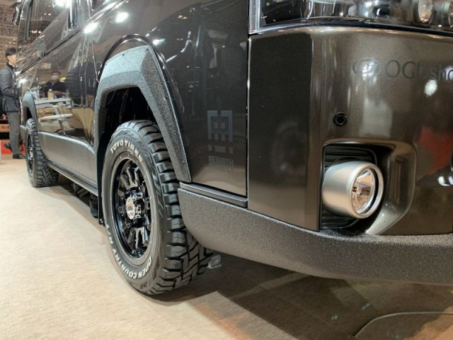ogushow ハイエース 東京オートサロン2020展示 LINE-Xカスタム_3 ogushow ハイエース 東京オートサロン2020展示 LINE-Xカスタム_3