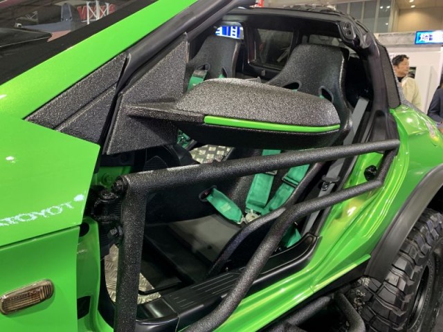 埼玉自動車大学校_東京オートサロン2020展示_LINE-Xカスタム_3 埼玉自動車大学校_東京オートサロン2020展示_LINE-Xカスタム_3