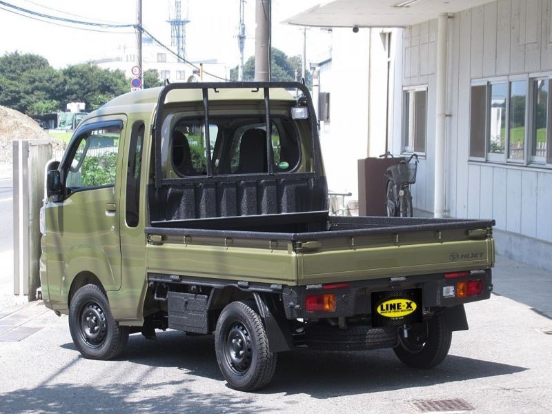 ダイハツの軽トラ ハイゼットジャンボ をline X施工でカスタム Line X Auto Japan ダイハツの軽トラ ハイゼットジャンボ をline X施工でカスタム Line X Auto Japan